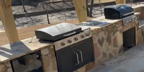 Outdoor Kitchen